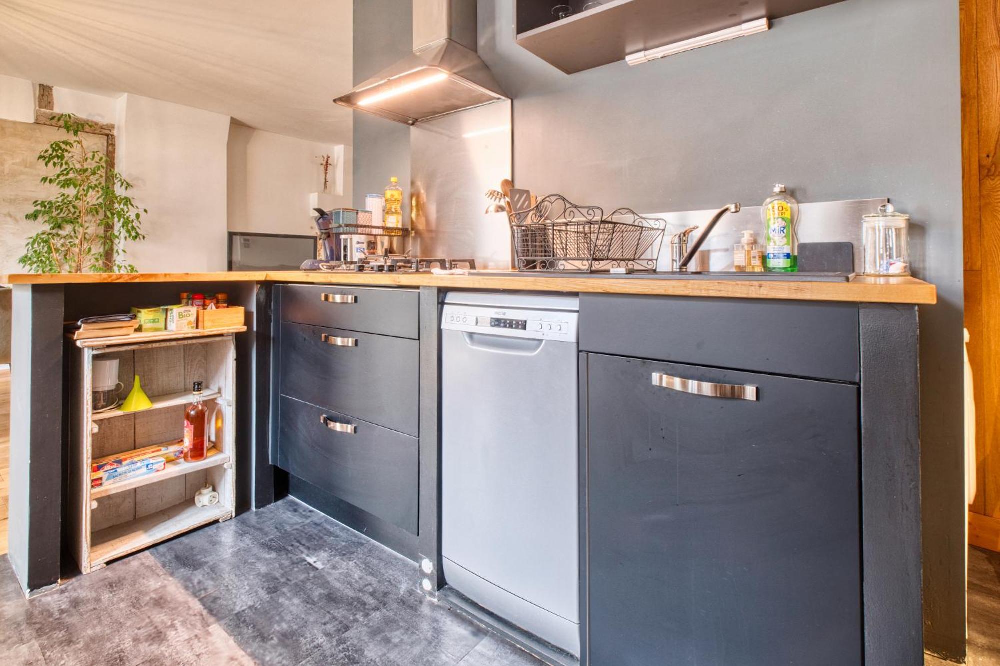 Les Du Trech Apartment